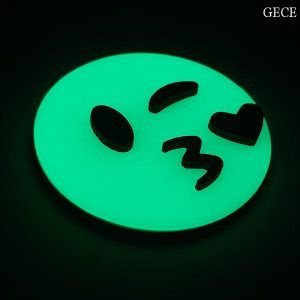 Fosforlu Emoji Öpücük ( 6,5 cm )